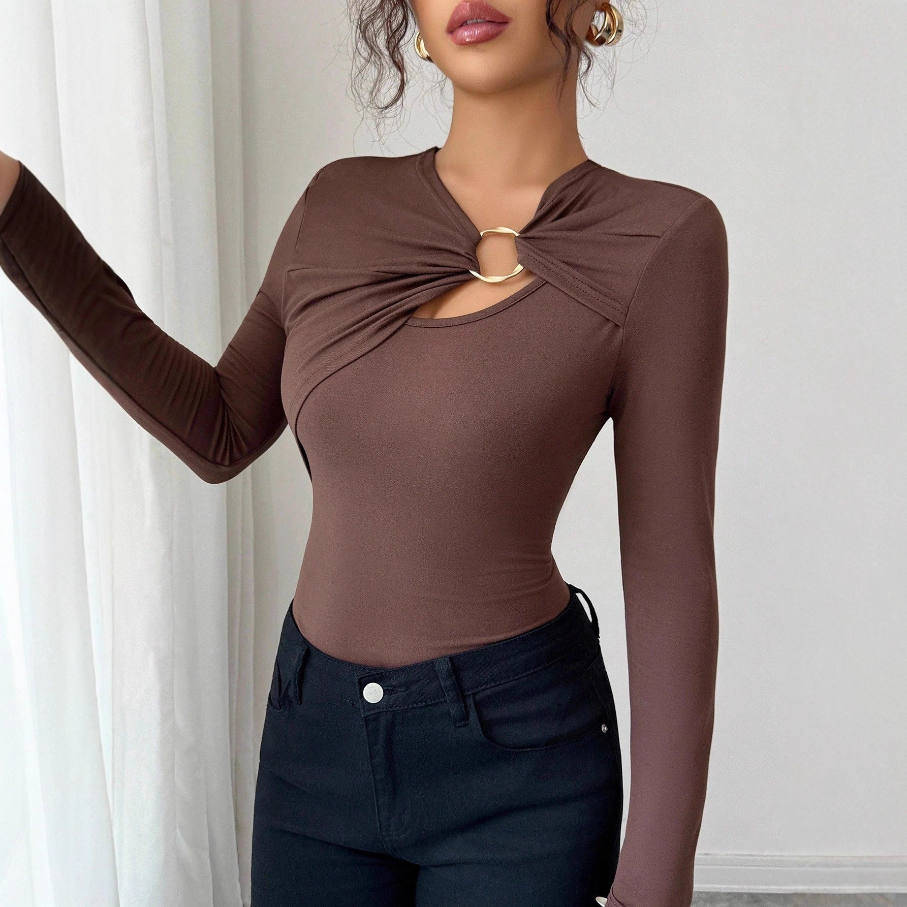 Asymmetric Hollow Metal Trim Slim Top